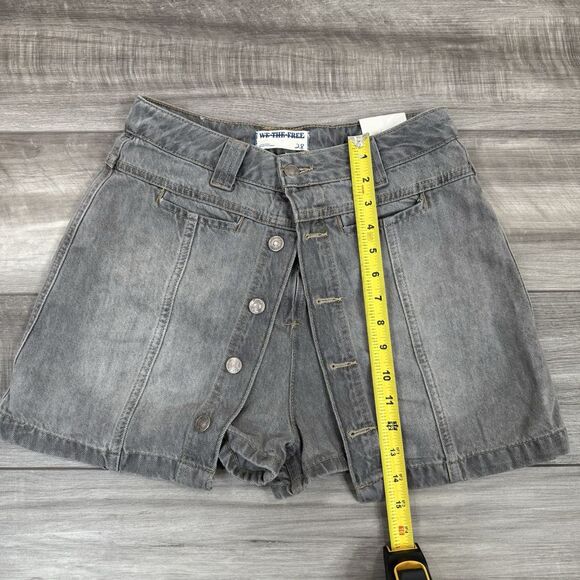 Free People We The Free Midnight Sun
Skort Mini Shorts Black Boho Size 28
NWOT - Picture 8 of 11